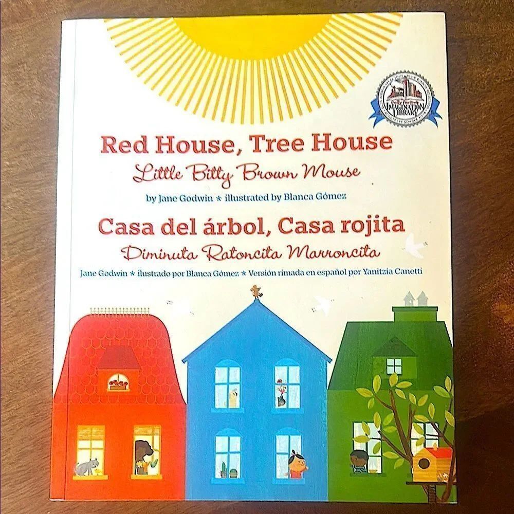 “Red House, Tree House Little Bitty Brown Mouse”Bilingual Book!